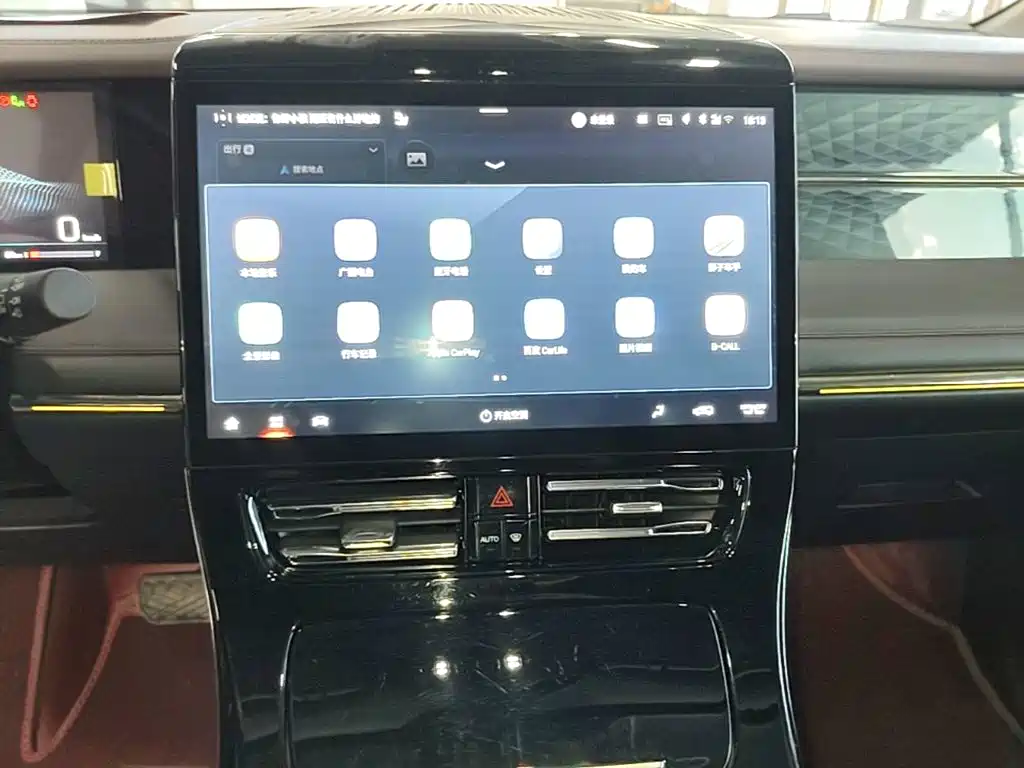 GAC Motor Trumpchi M8 2023 — фото 13