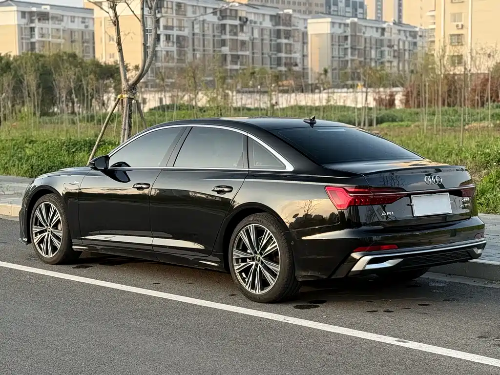 Audi A6L 2023 — фото 14