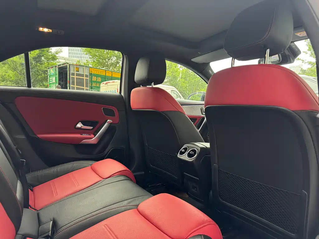 Mercedes-Benz A-Class AMG 2021 — фото 17