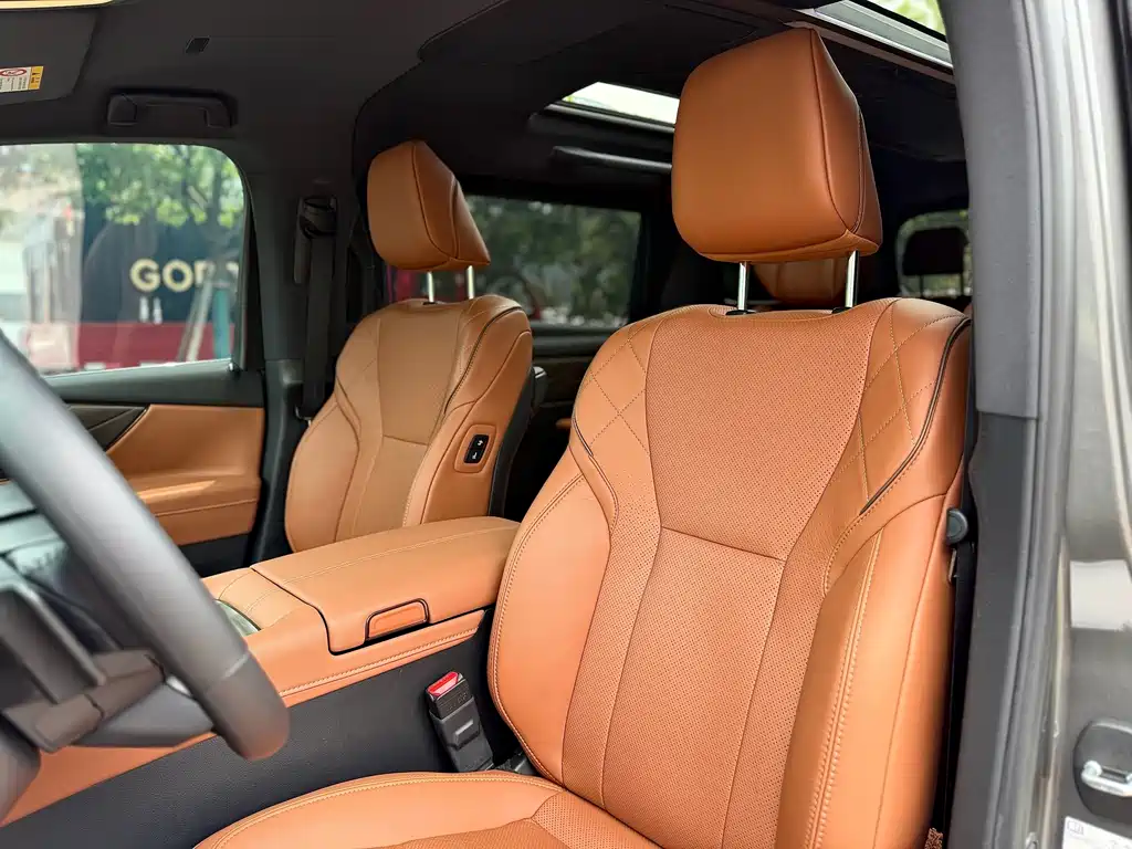Toyota Vellfire 2024 — фото 11