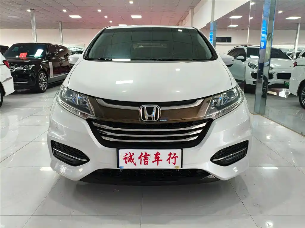 Honda Odyssey 2018 — фото 2