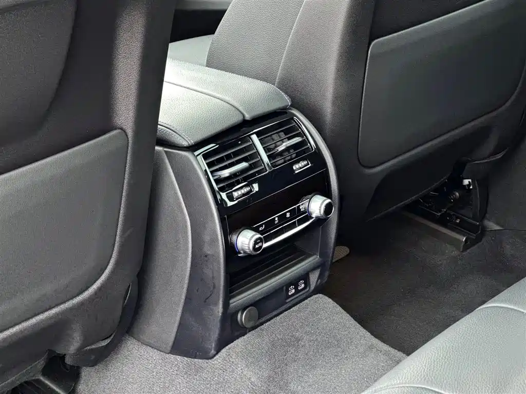 BMW 6 Series GT 2020 — фото 13