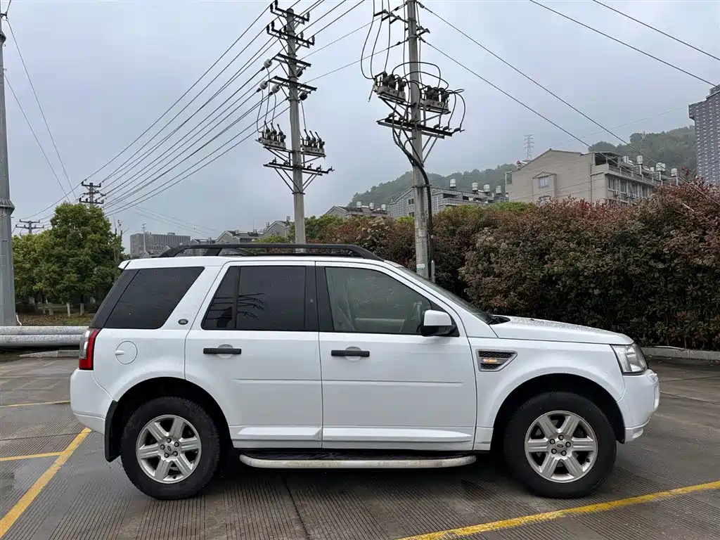 Land Rover Freelander 2 2011 — фото 21