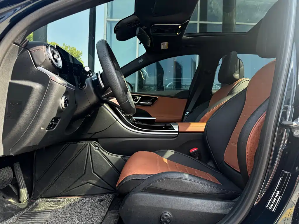 Mercedes-Benz C-Class 2023 — фото 6