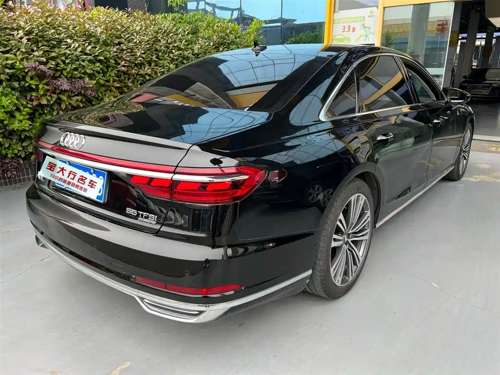Audi A8 2020 — фото 2