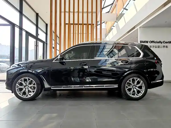 BMW X7 2024