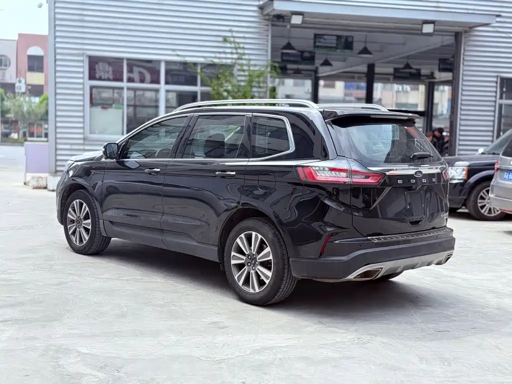 Ford Edge 2021 — фото 16