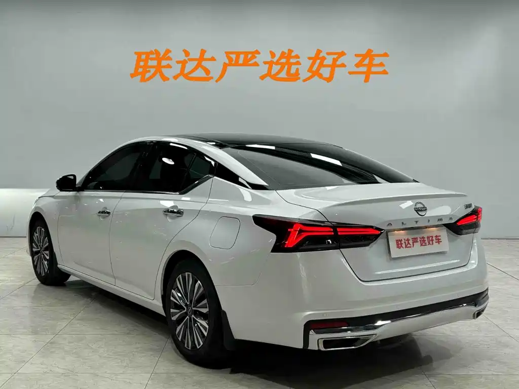Nissan Teana 2022 — фото 23