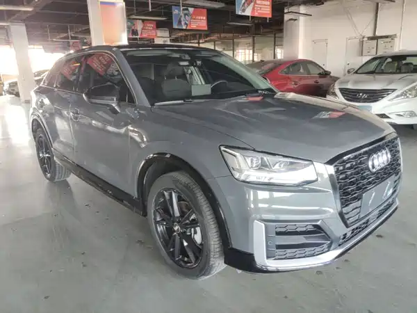 Audi Q2L 2021