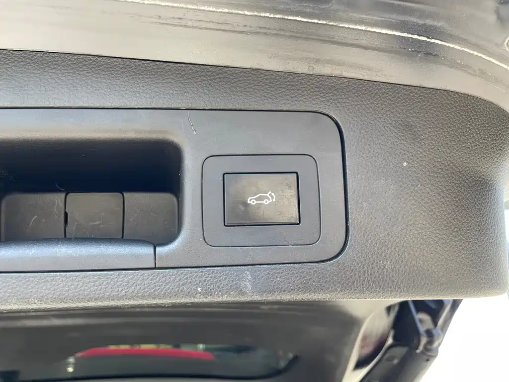 GAC Trumpchi GS8 2020 — фото 23