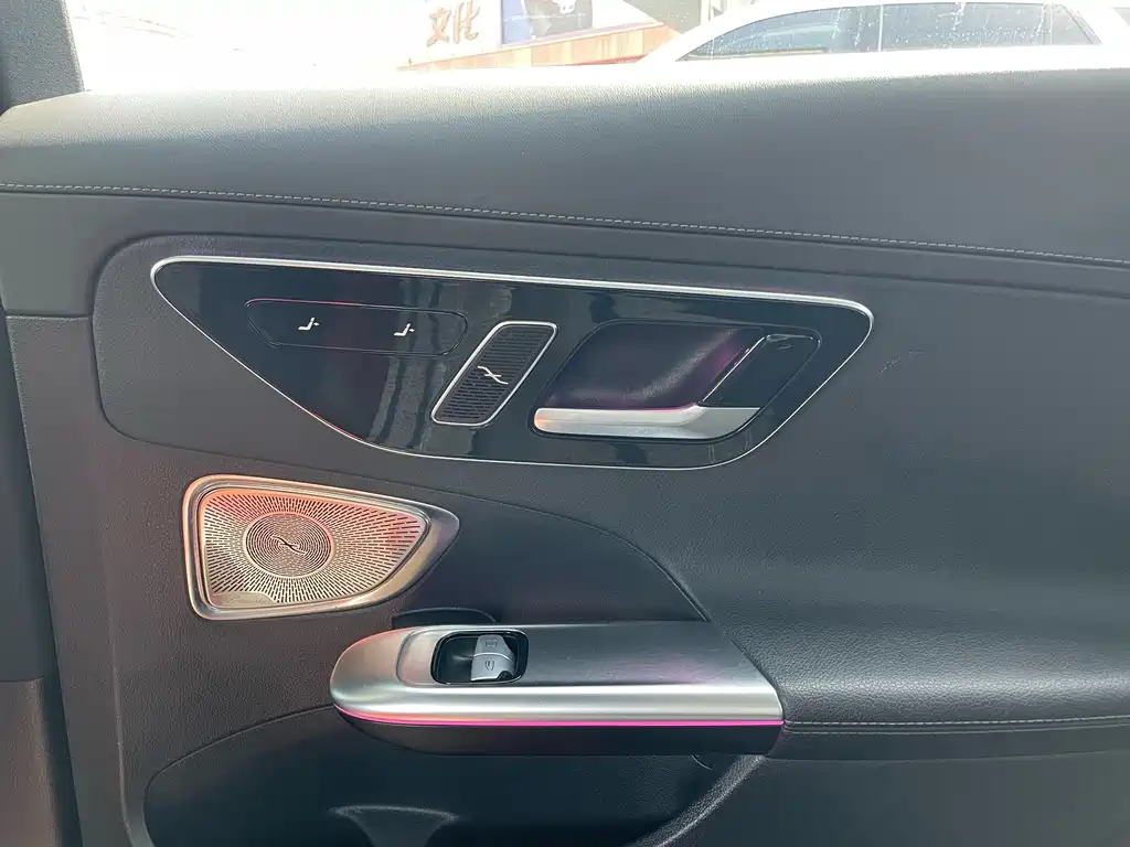 Mercedes-Benz C-Class 2022 — фото 20