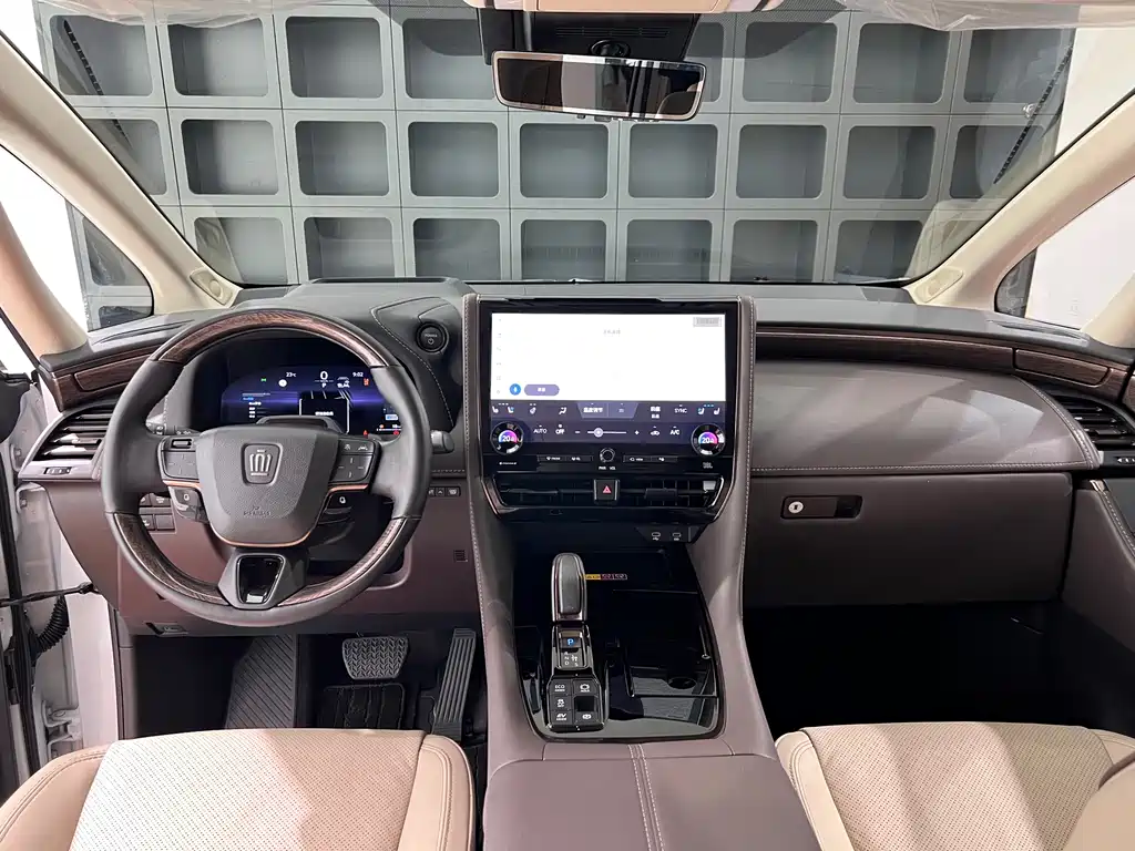 Toyota Vellfire 2025 — фото 26