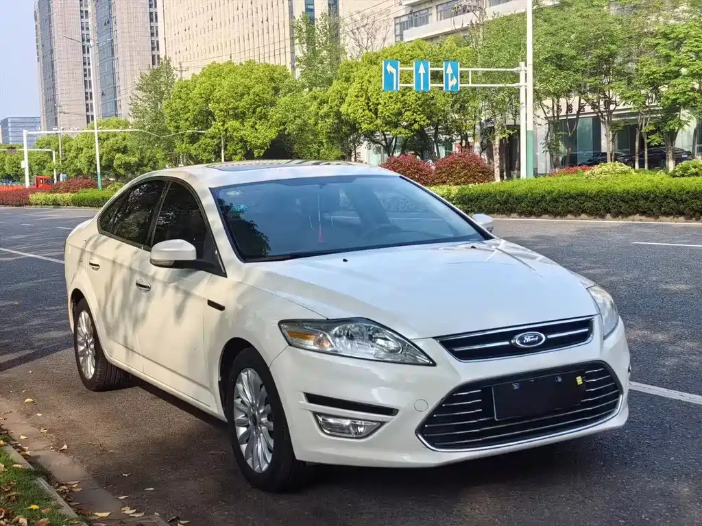 Ford Mondeo Zhisheng 2013 — фото 3