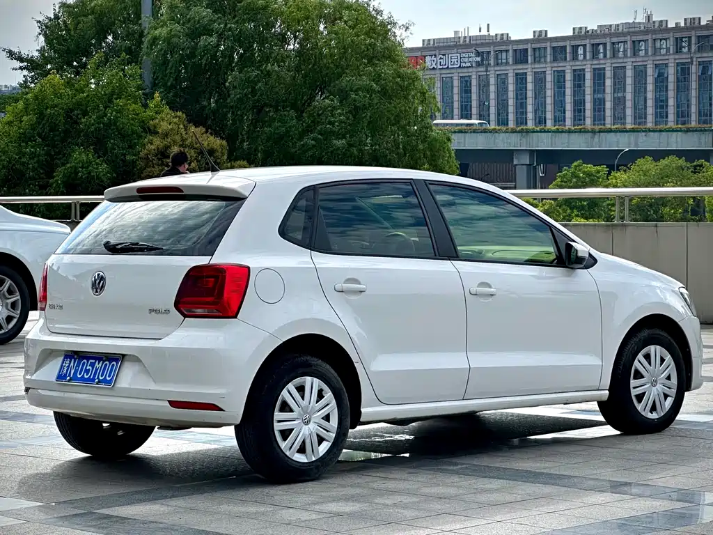 Volkswagen Polo 2017 — фото 7