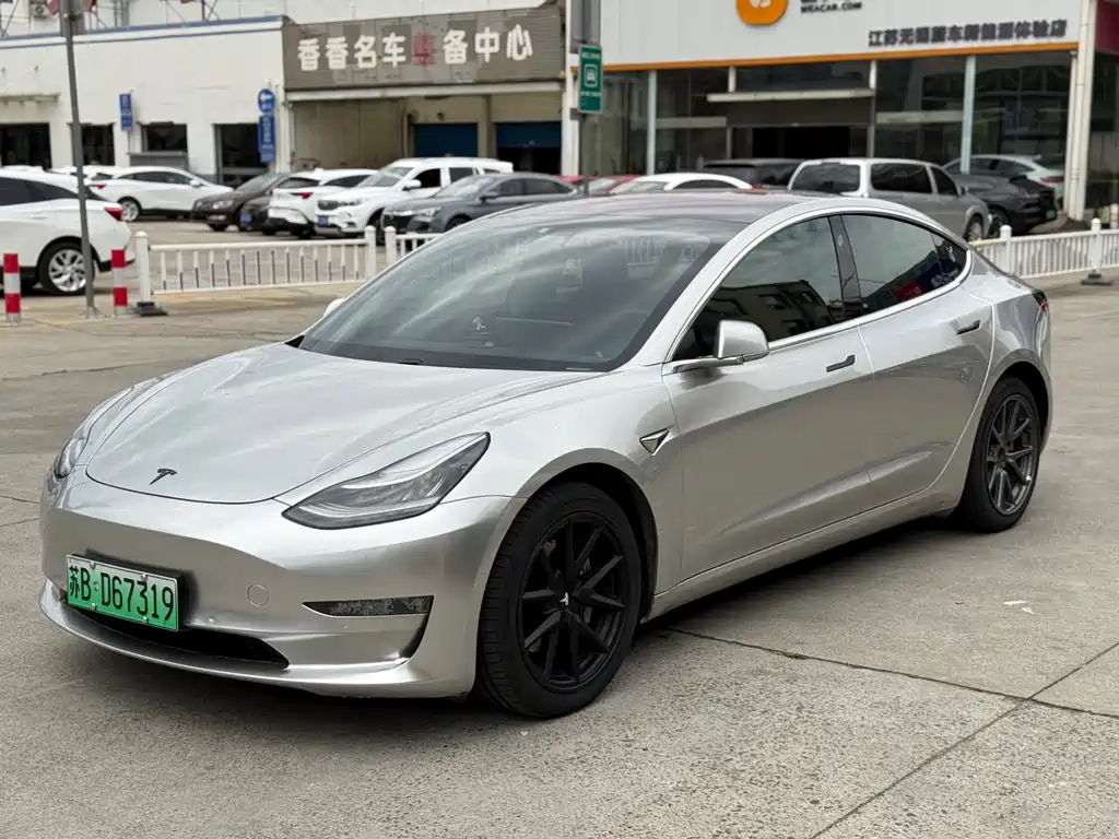 Tesla Model 3 2019 — фото 1