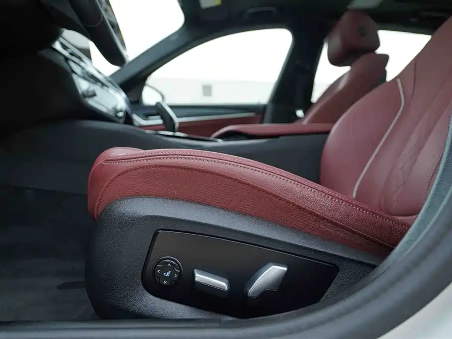 BMW 5 Series 2022 — фото 13