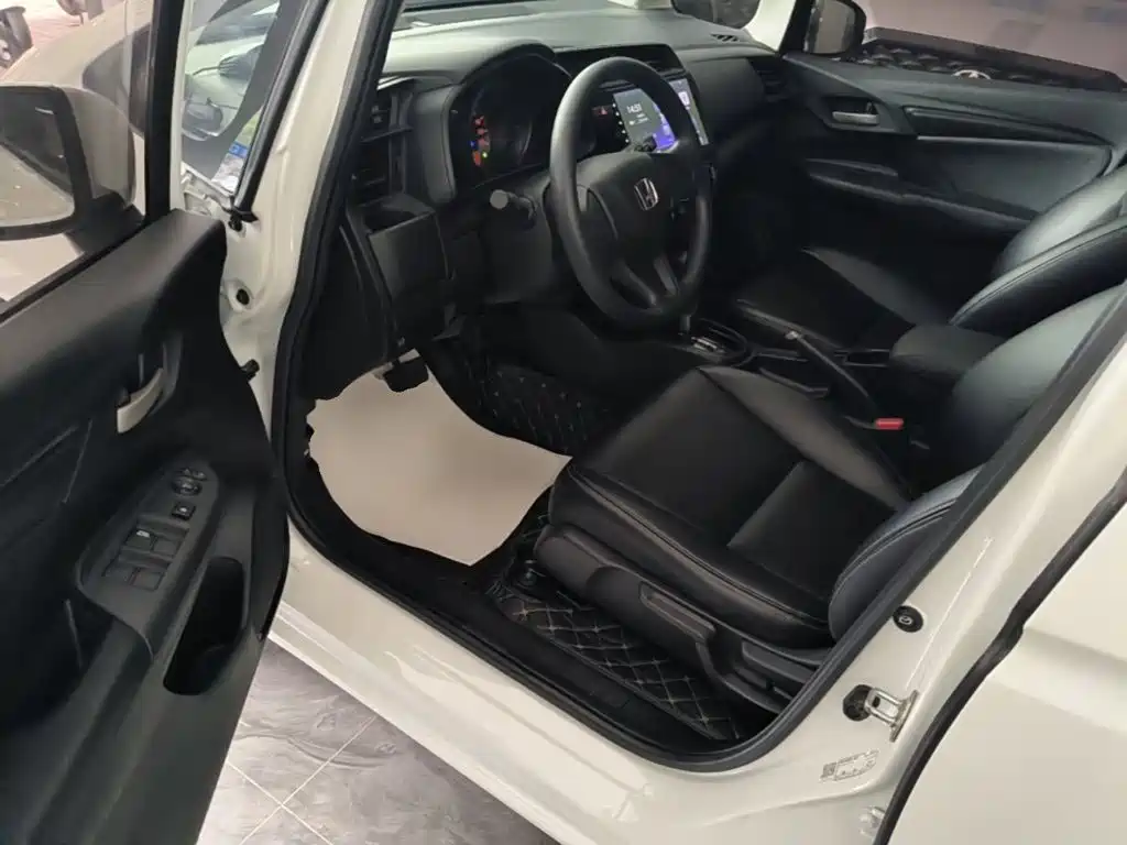 Honda Fit 2019 — фото 16