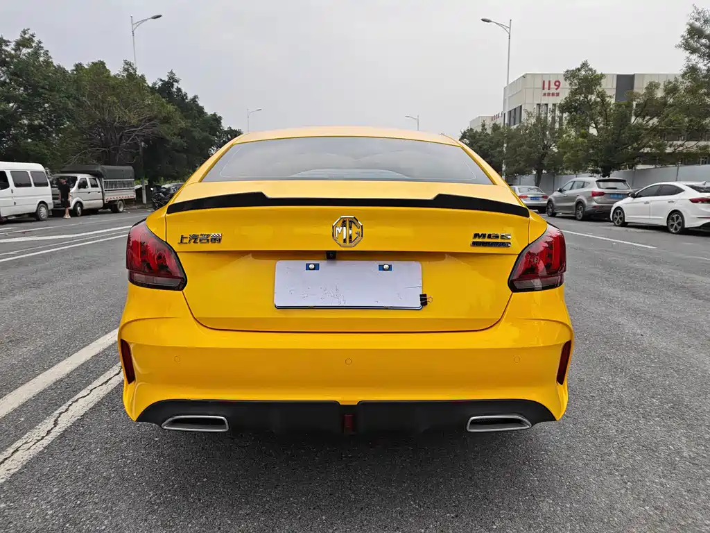 MG MG5 2023
