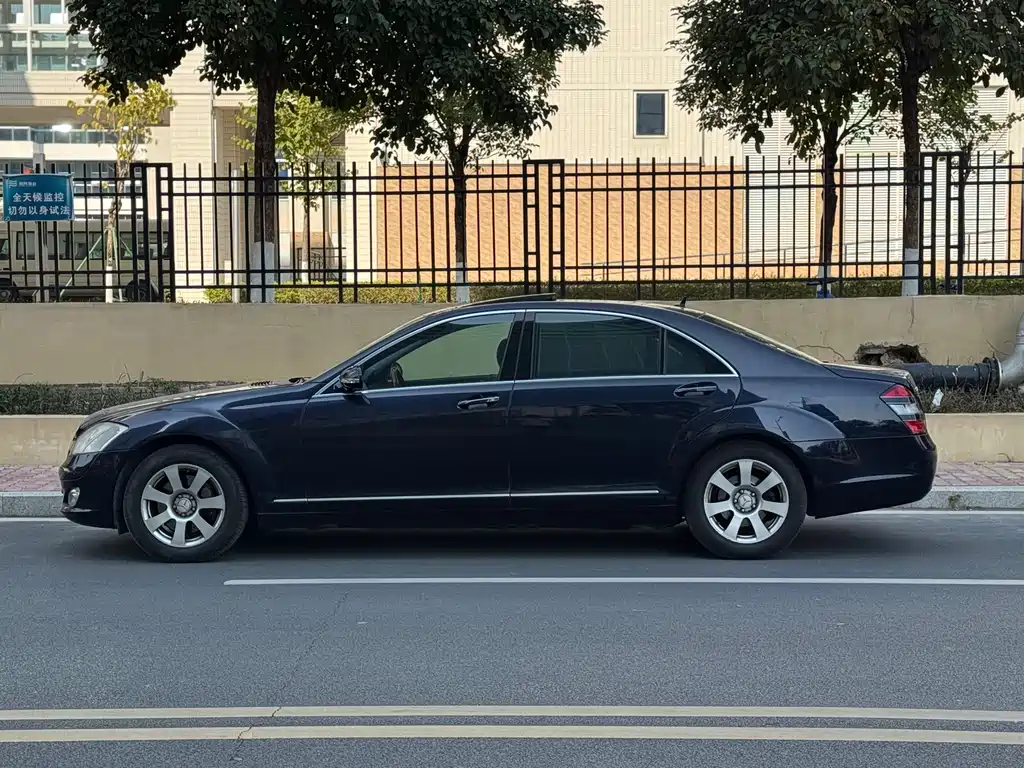Mercedes-Benz S-Class 2006 — фото 17