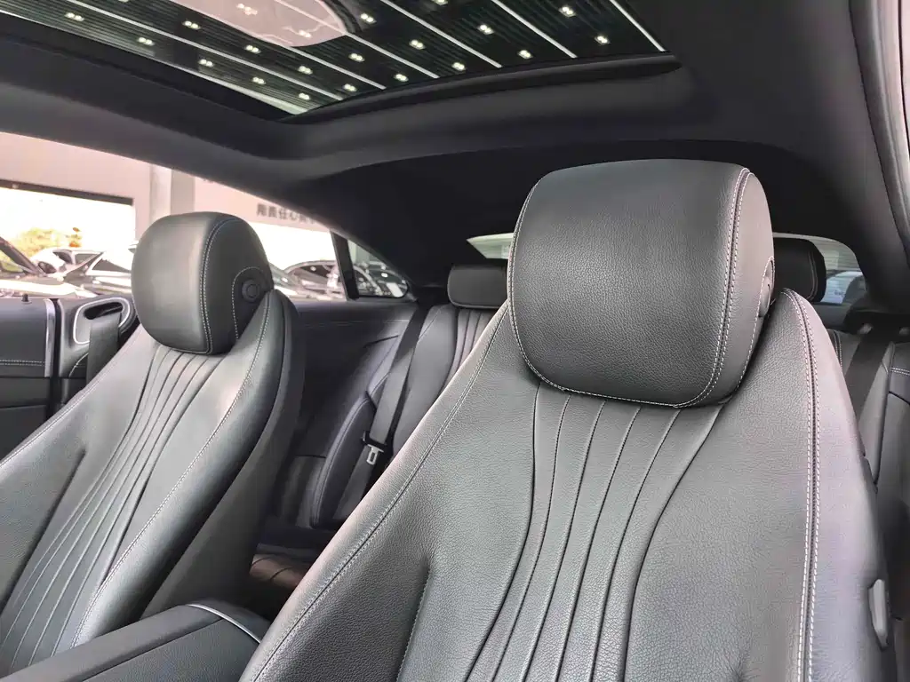 Mercedes-Benz E-Class 2023 — фото 12