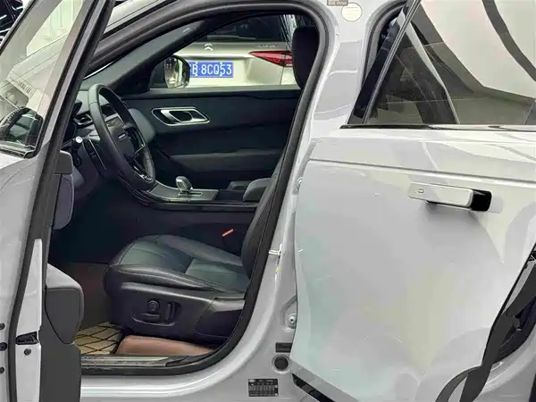 Land Rover Range Rover Velar 2024