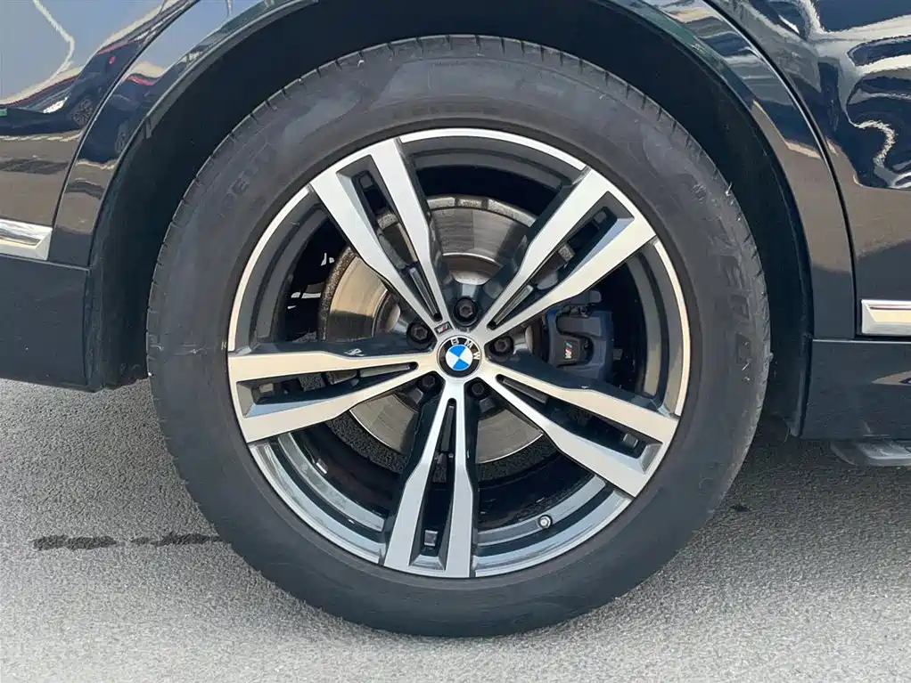 BMW X7 2022 — фото 24