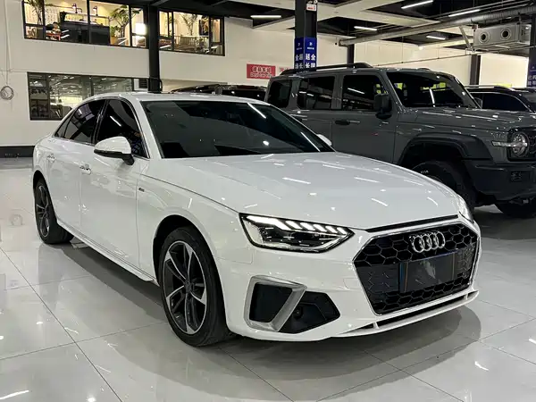 Audi A4L 2021