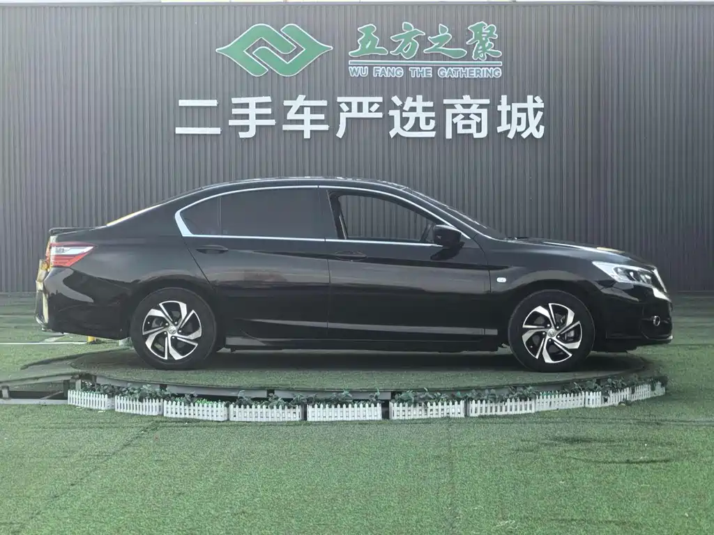 Honda Accord 2018 — фото 4