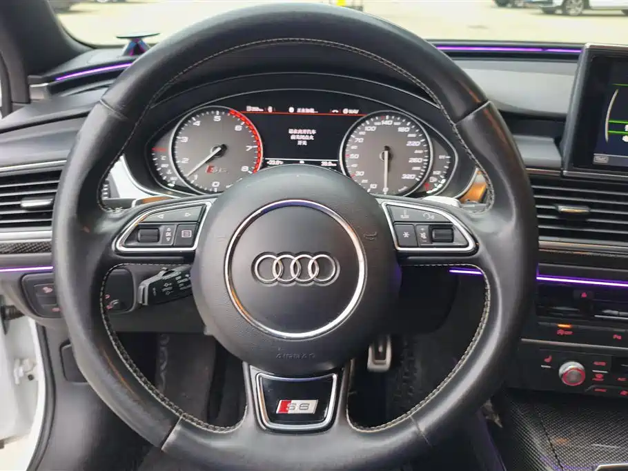 Audi S6 2014 — фото 15