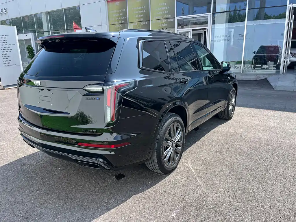 Cadillac XT6 2024 — фото 17