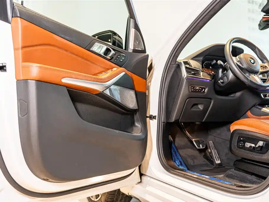 BMW X7 2020