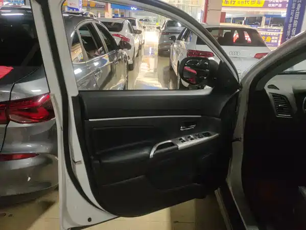 Mitsubishi Jinxuan ASX 2017