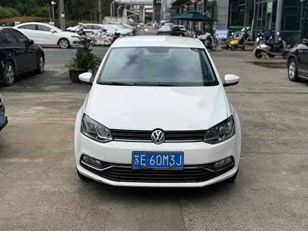 Volkswagen Polo 2015