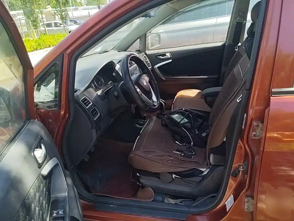 Suzuki Liana A6 2015 — фото 22