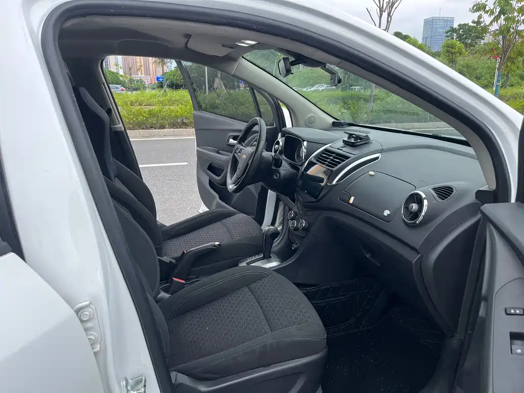 Chevrolet Trax 2014 — фото 15