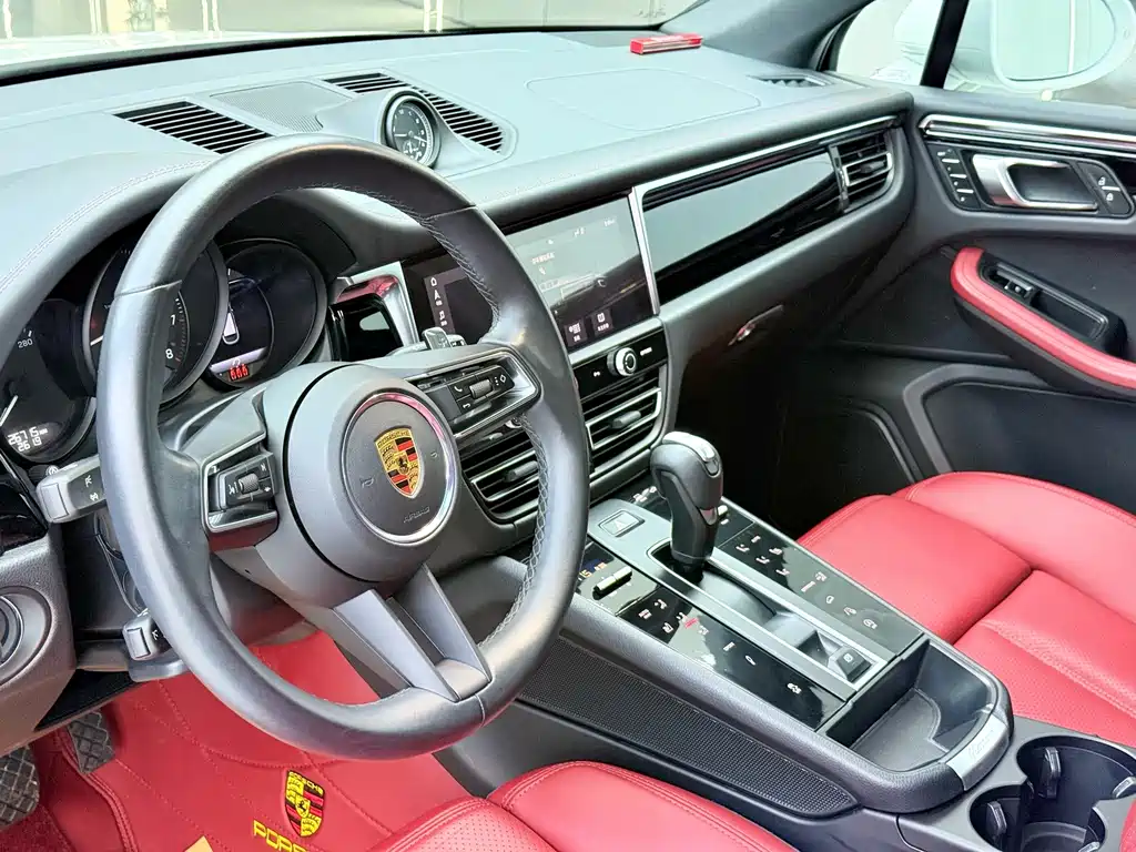 Porsche Macan 2023 — фото 5