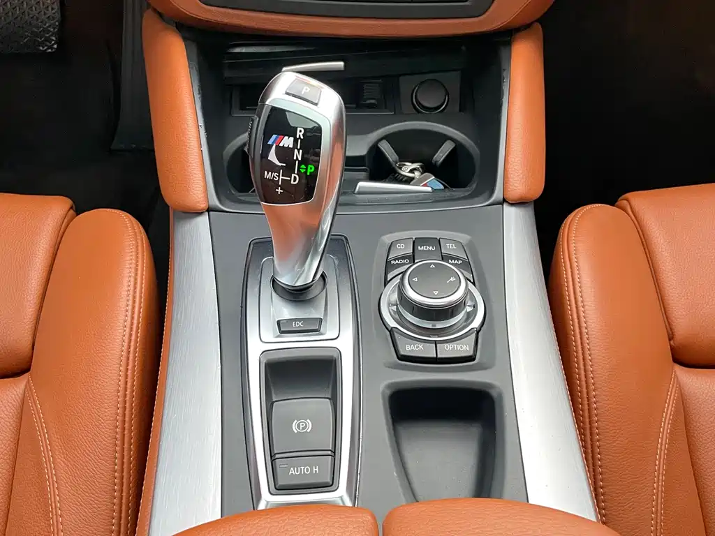 BMW X6 M 2013 — фото 18