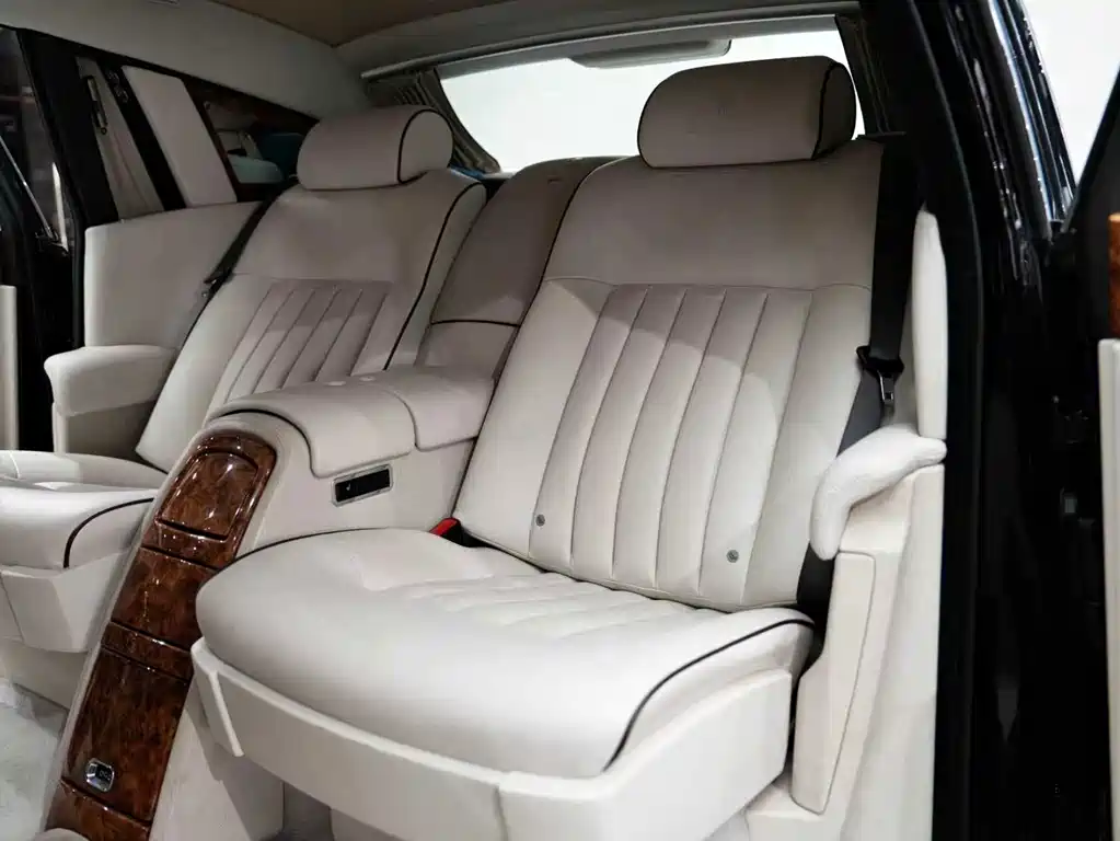 Rolls-Royce Phantom 2011 — фото 32