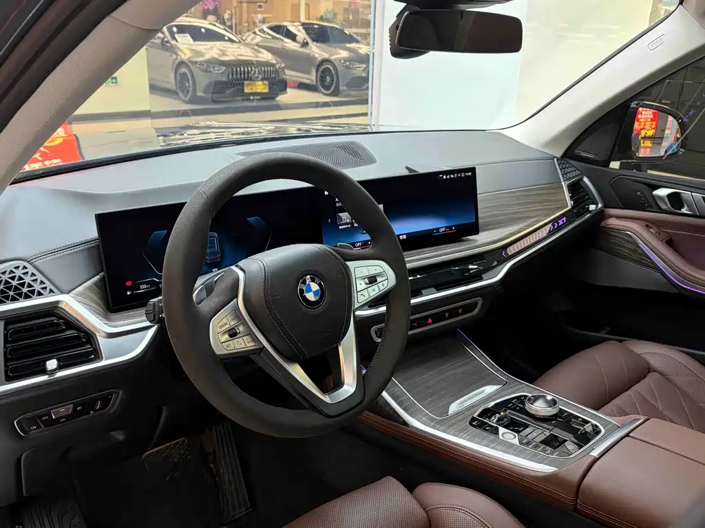BMW X7 2022 — фото 12