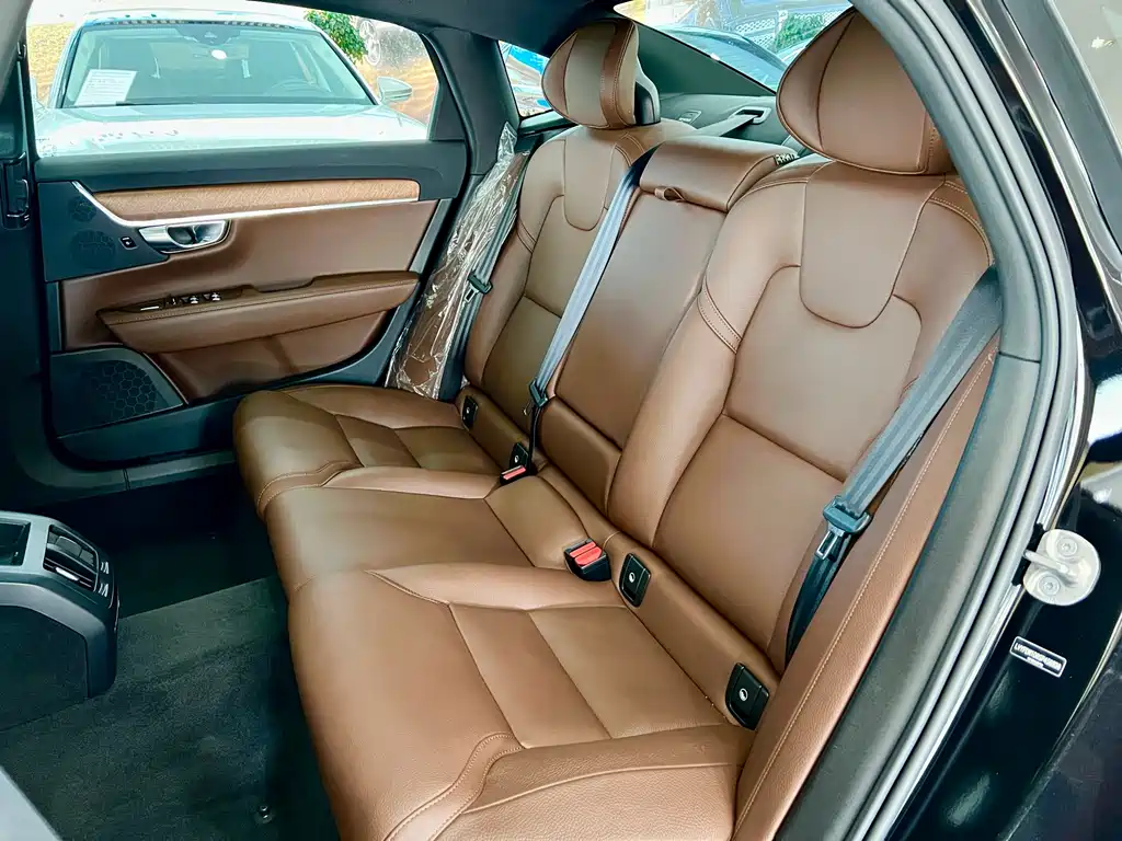 Volvo S90 2025 — фото 10