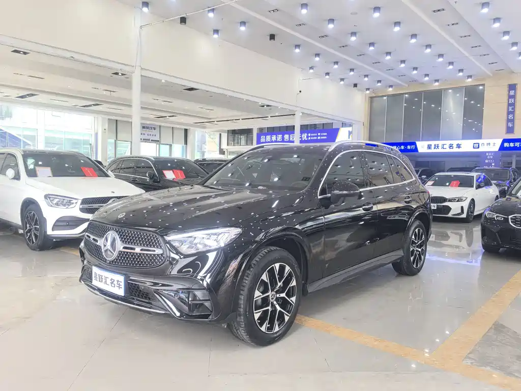 Mercedes-Benz GLC 2023