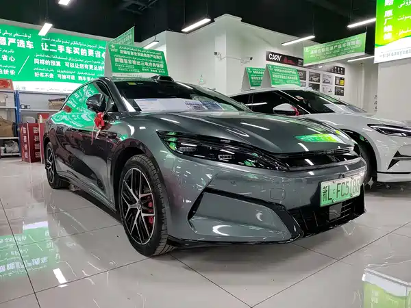 BYD Han L 2025