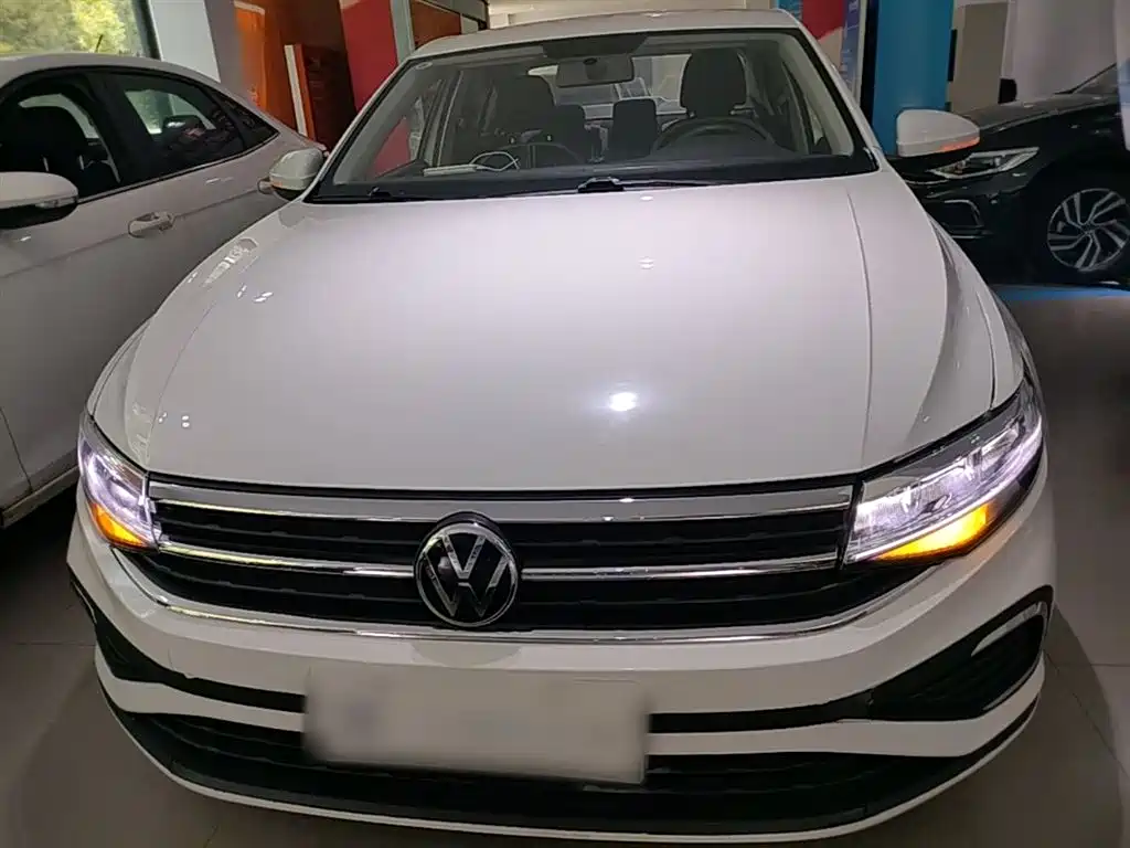Volkswagen Bora 2023