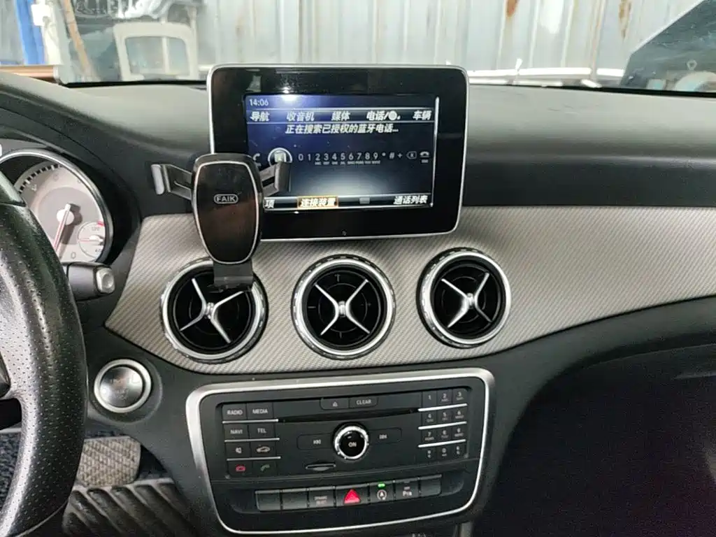 Mercedes-Benz GLA 2017 — фото 13