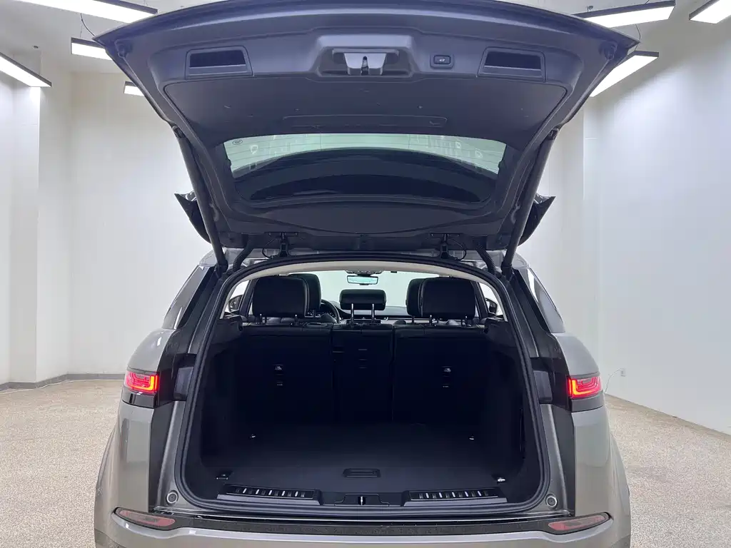 Land Rover Evoque 2021 — фото 12
