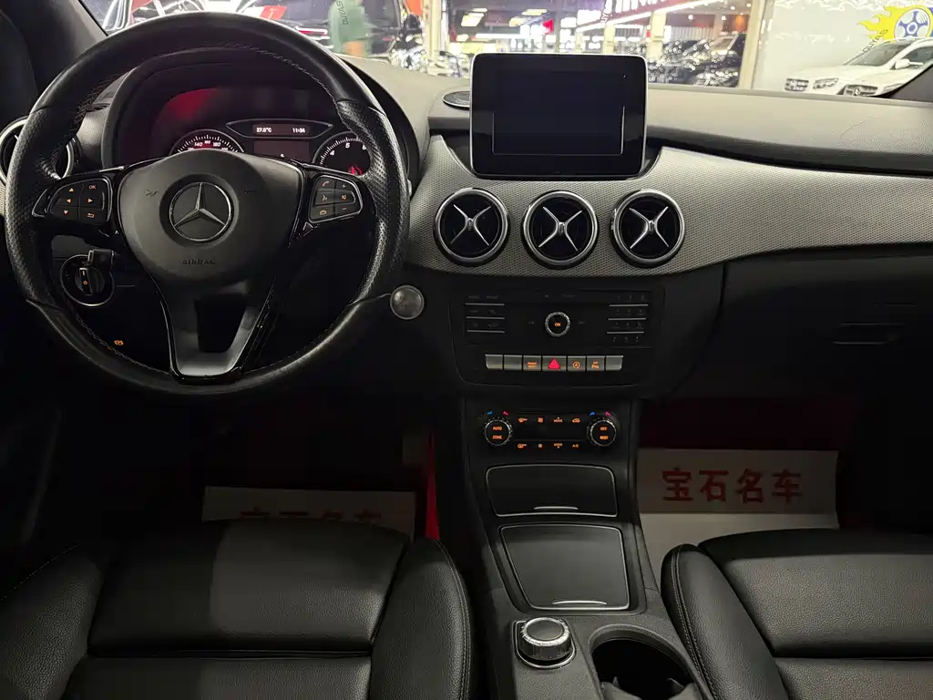 Mercedes-Benz B-Class 2016 — фото 8