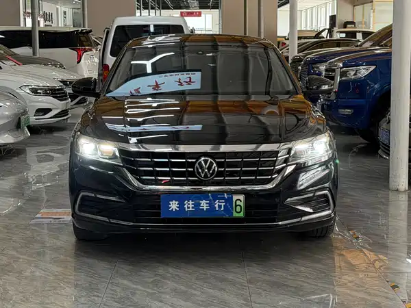 Volkswagen Passat Plug-In Hybrid 2020