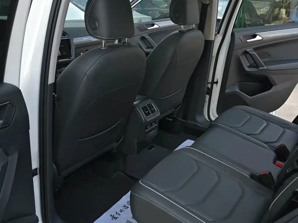 Volkswagen Tiguan L 2020