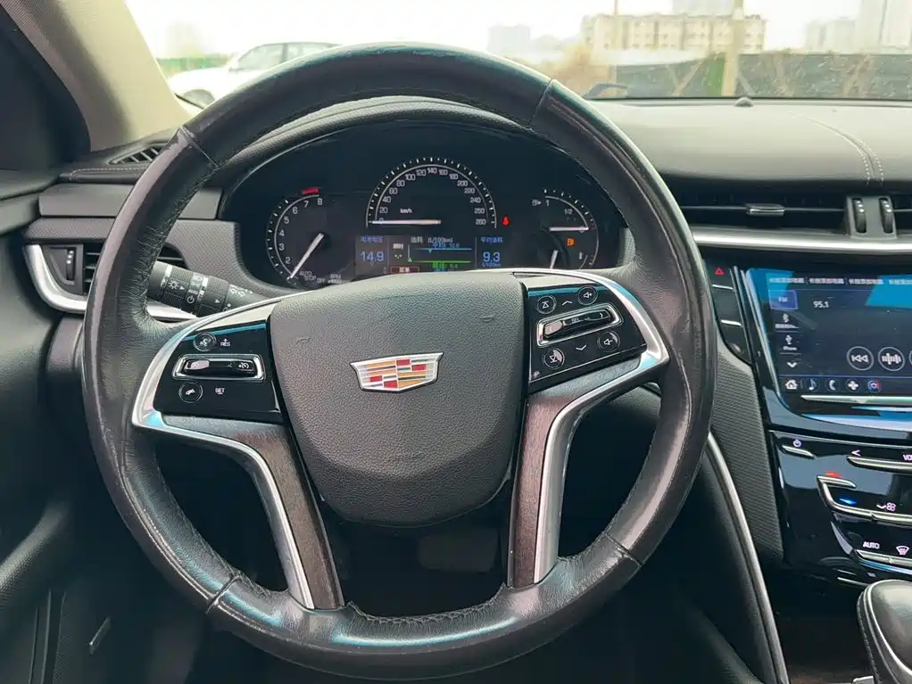 Cadillac XTS 2019 — фото 3