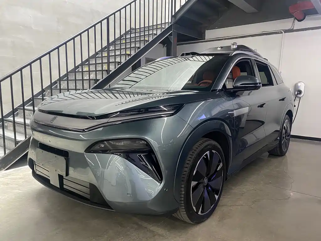 BYD Tang L 2025 — фото 1